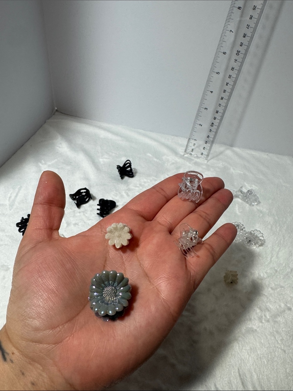 Mini hair clips different color and shapes black clear and more lot of 10 pairs - Picture 4 of 5